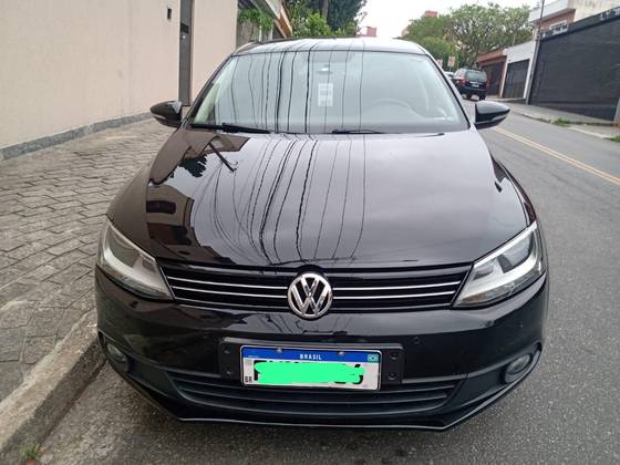 VOLKSWAGEN JETTA 2.0 COMFORTLINE FLEX 4P TIPTRONIC